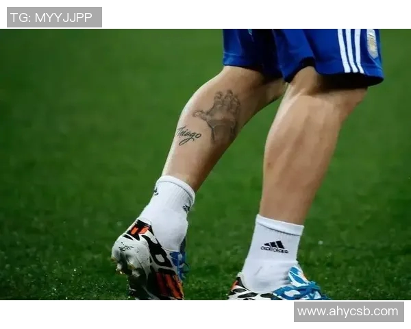 足球明星身上的纹身艺术揭秘与精彩图片赏析